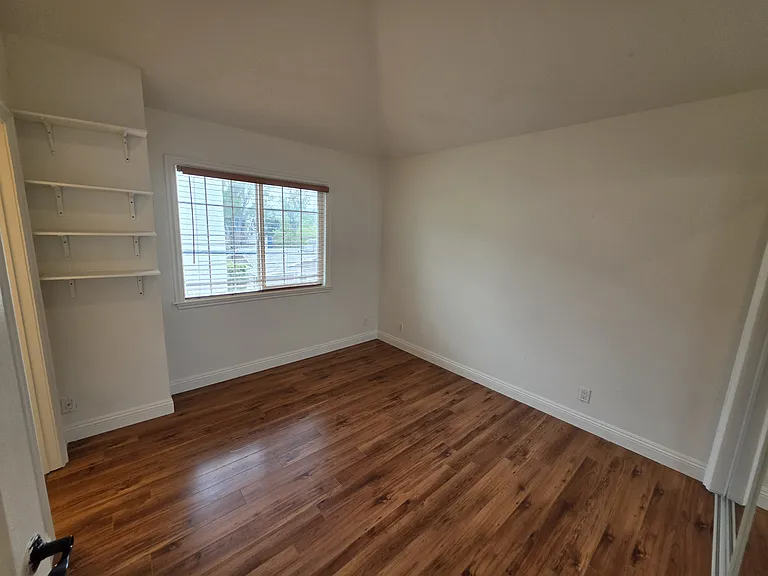 620 W Doran St #7 — Photo 13