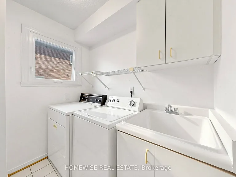 11 Briarcliffe Cres — Photo 46