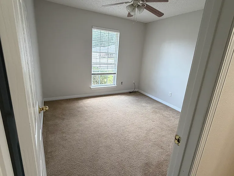 1608 Cedrus Ln — Photo 15