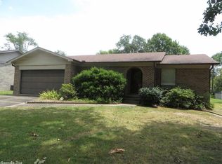 6 Pamela Ln, Sherwood, AR 72120