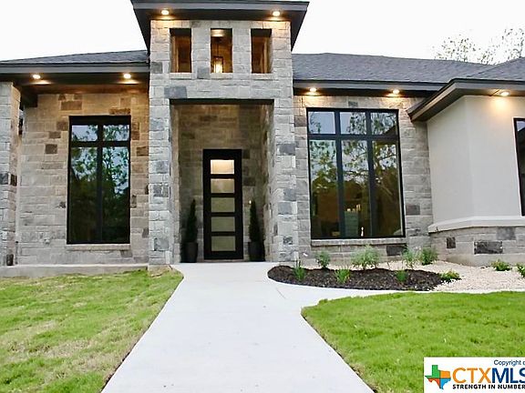 3rd image of 6928 Castlerock Dr
