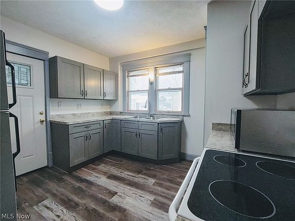 5th image of 620 Lincoln Ave