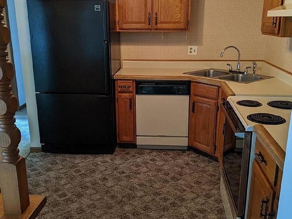 5th image of 2027 45th St APT 202