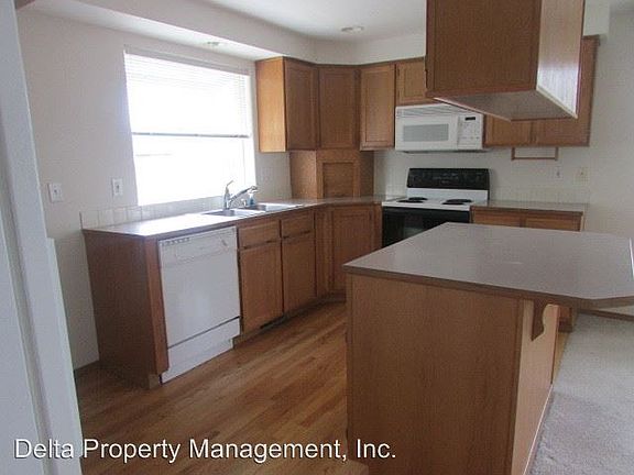 2nd image of 6129 82nd Pl NE #B