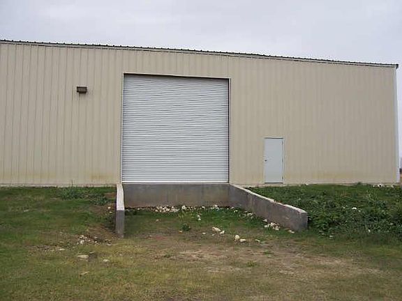 2nd image of 4528 S I 35 W