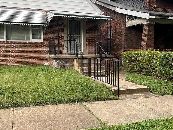 2nd image of 4751 Penrose St