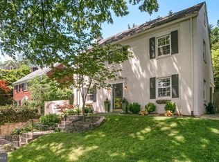 7612 Lynn Dr, Chevy Chase, MD 20815