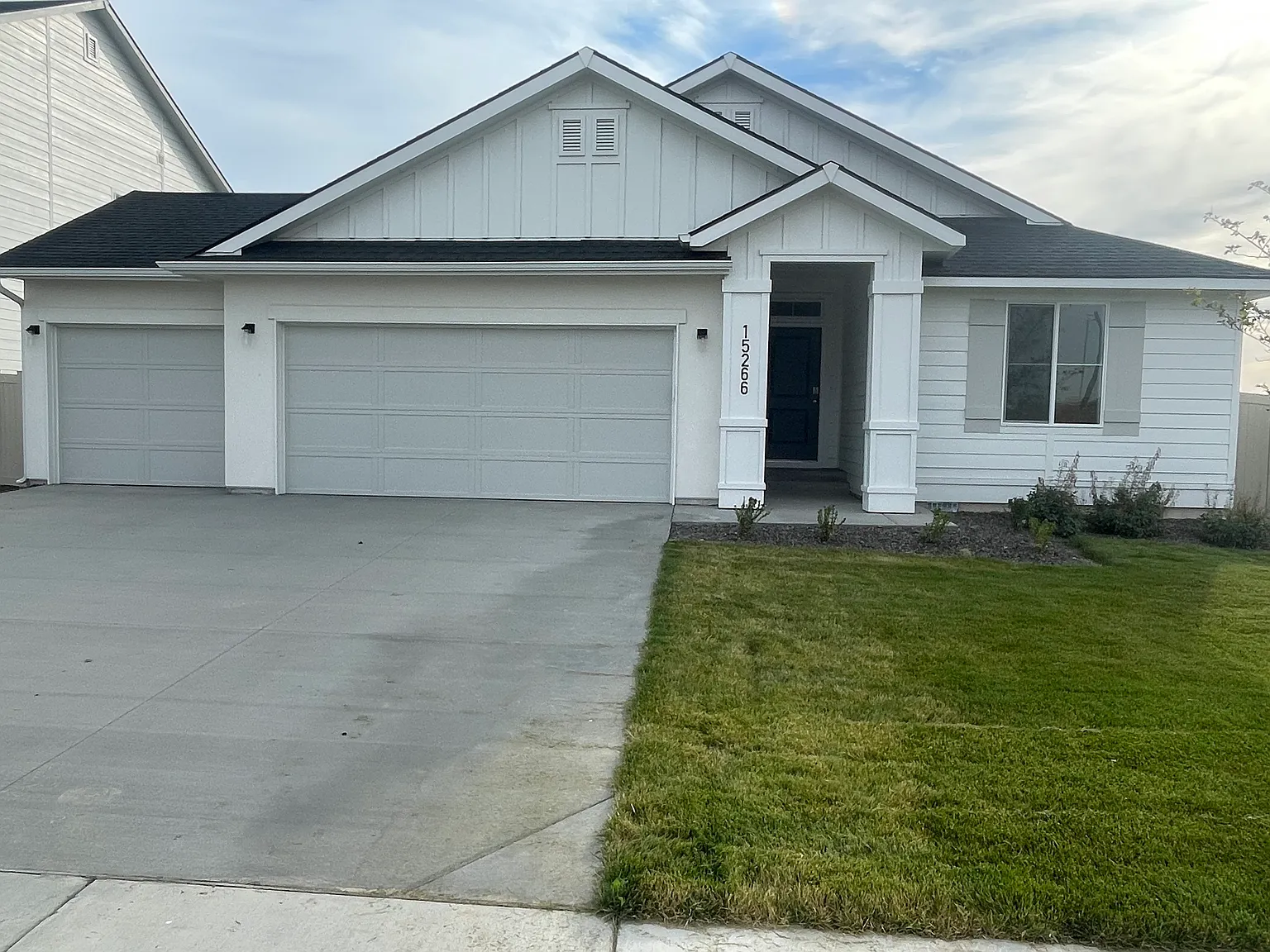4 bed, 1860 sqft, $2,497 — Photo 2
