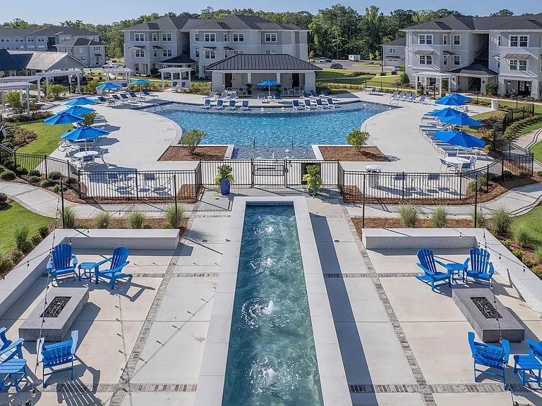 Greystone at Mulberry Grove — Photo 17