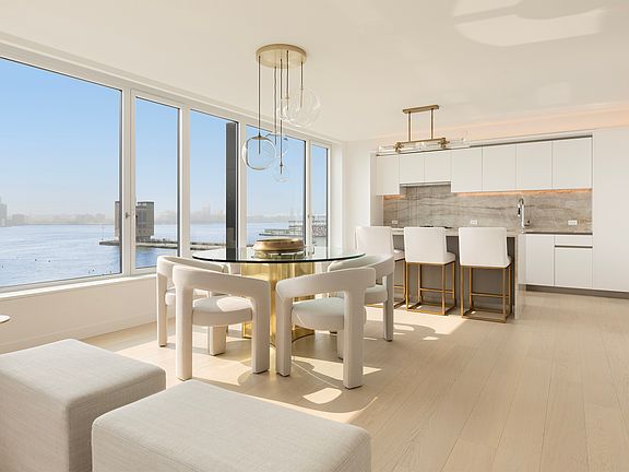 5th image of 450 Washington St #802