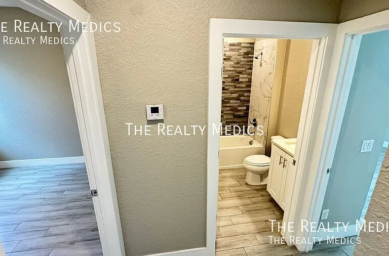 239 Hibiscus Ln — Photo 22