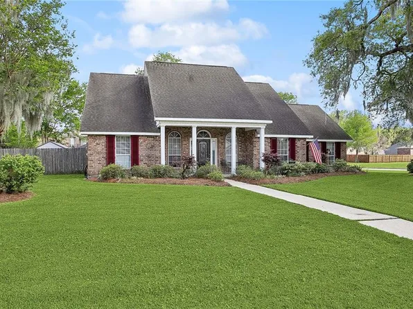 131 Jesuit Bend Dr, Belle Chasse, LA 70037