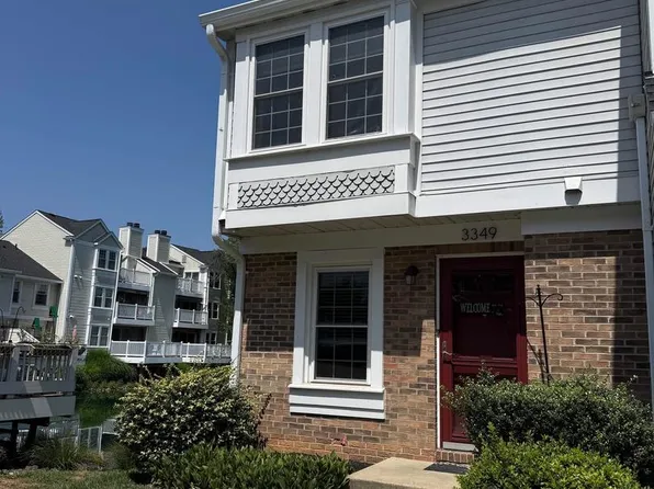 3349 Lakeside View Dr, Falls Church, VA 22041