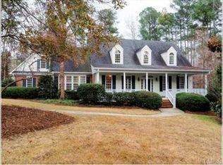 5009 Oakmont Ct, Holly Springs, NC 27540