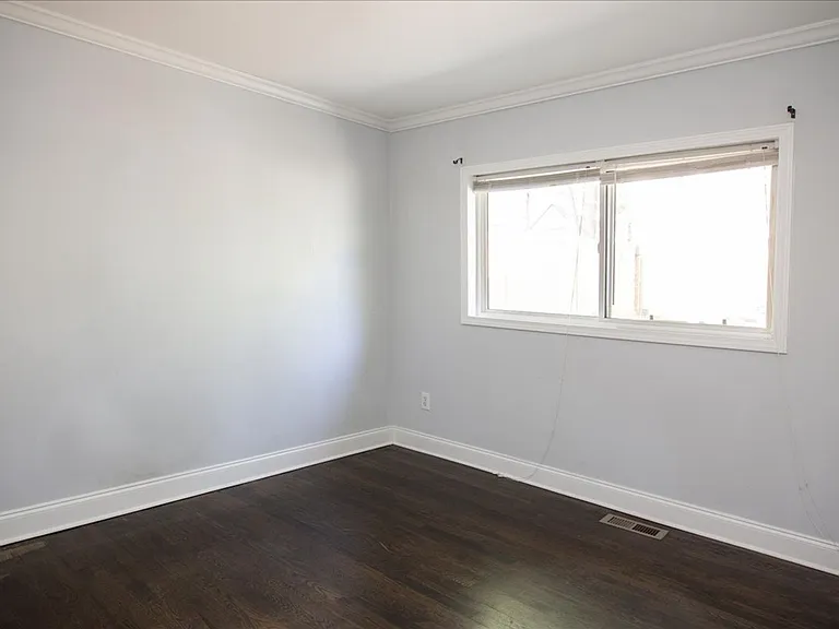 1096 Herndon St NW #B — Photo 13