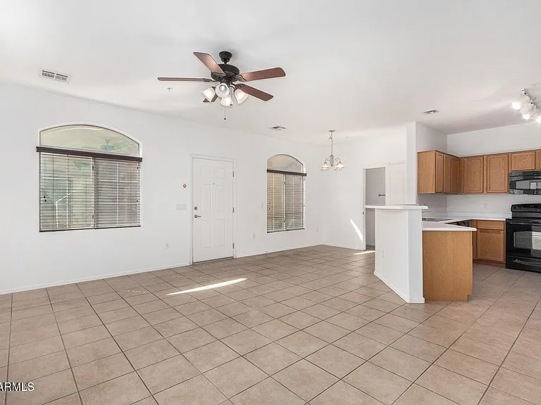1350 S Greenfield Rd #1053 — Photo 3