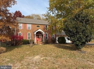 33 Brookstone Dr, Fredericksburg, VA 22405
