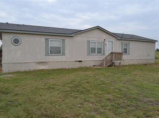 298 Private Road 452, Trenton, TX 75490