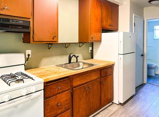 2017 Commerce Blvd #102, Mound, MN 55364