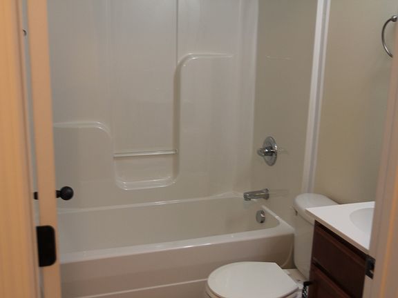 4th image of 781 Cherrybark Ln APT D