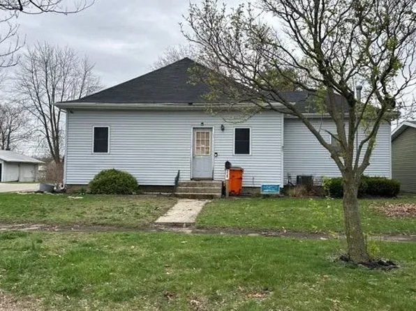 728 N Market St, Winamac, IN 46996
