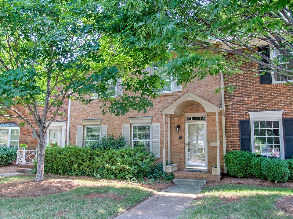 1st image of 31 Fountain Manor Dr Unit C