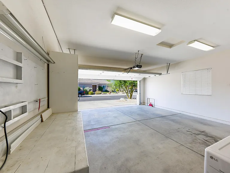 39676 Somerset Ave — Photo 14