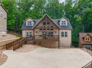 123 Willow Oak Ln, Branson, MO 65616