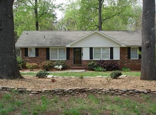 6220 Netherwood Dr, Charlotte, NC 28210