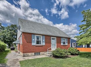 94 S Houcks Rd, Harrisburg, PA 17109