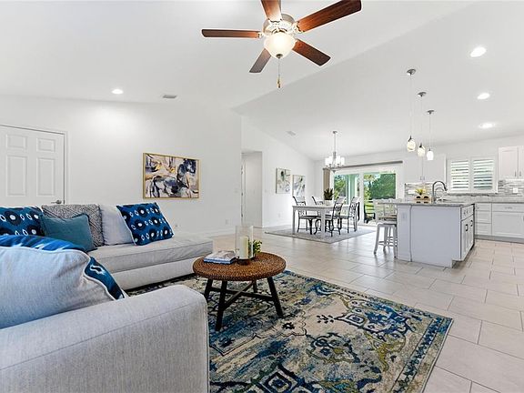 3rd image of 7098 Muncey Rd