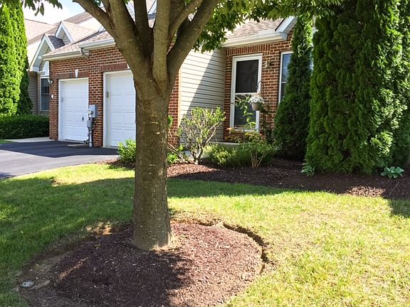 2nd image of 272 W Red Lion Dr