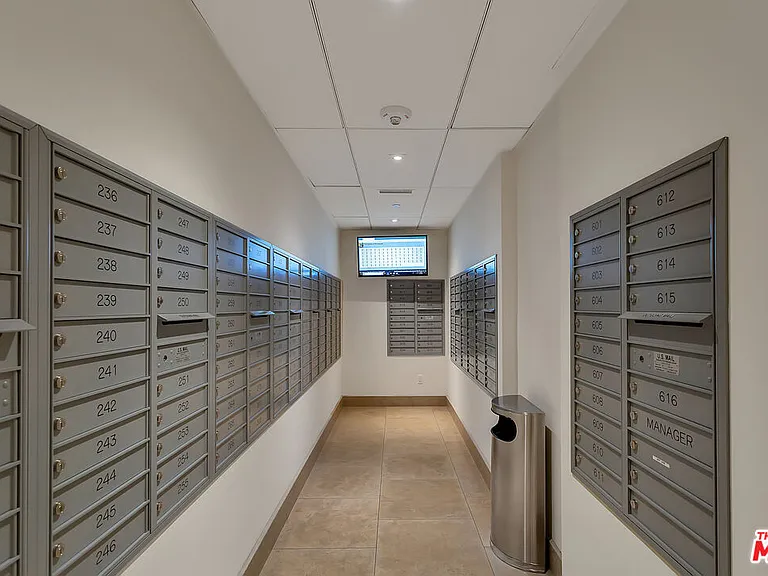 1440 Veteran Ave #522 — Photo 45