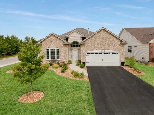 17513 Caspian Cir, Lockport, IL 60441