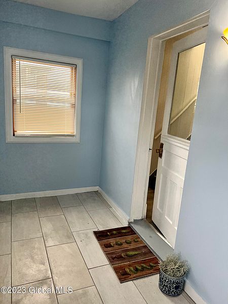 2nd image of 1052 Strong Street