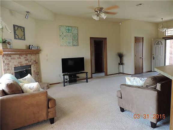 3rd image of 1126 Misty Ln