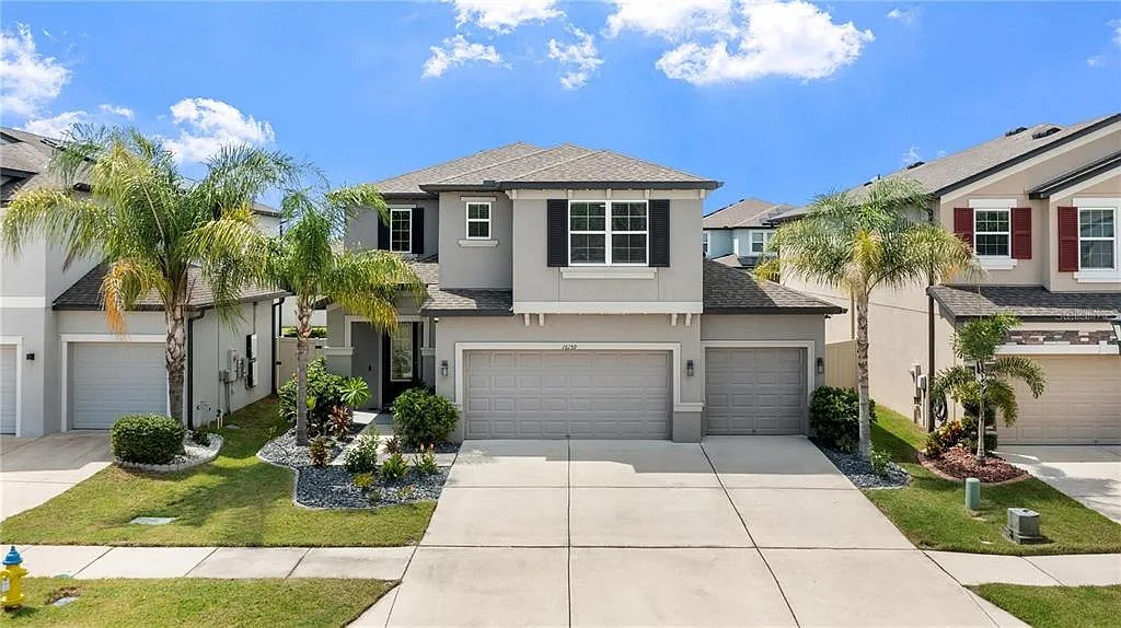 4 bed, 3.0 bath, 2652 sqft, $3,800 — Photo 1