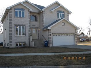 8145 Lavergne Ave, Burbank, IL 60459