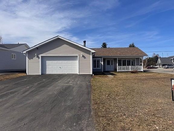 4th image of 12 Cedar Drive