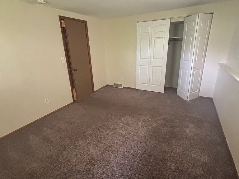 5726 Ridgebrook Dr SE — Photo 4
