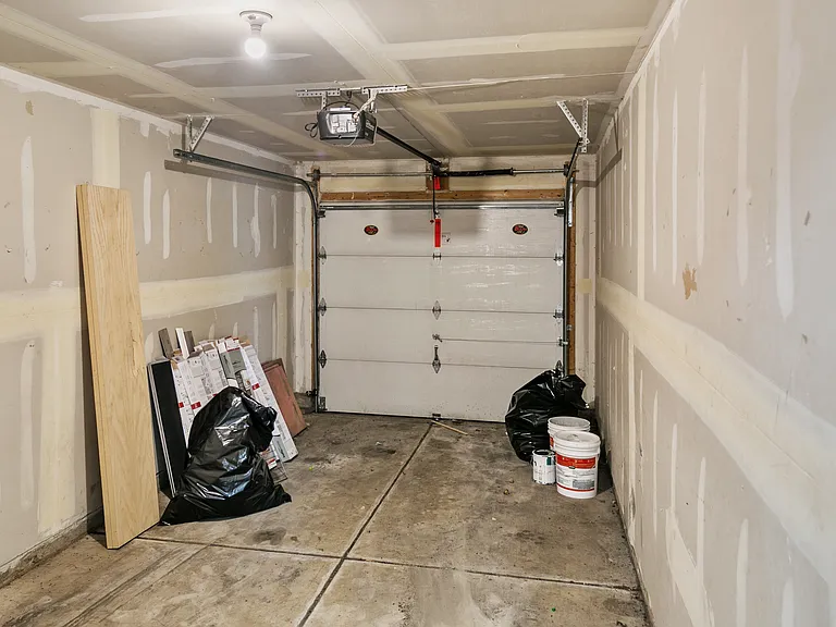 678 Zachary Dr — Photo 19