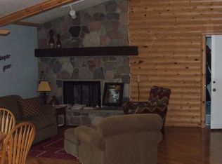 1816 Maple Shade Dr, Williamston, MI 48895