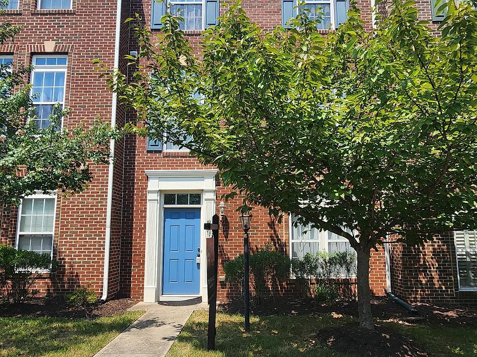 1st image of 2157 Potomac Club Pkwy