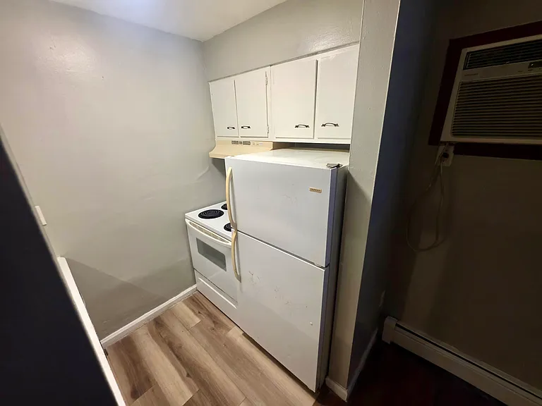 1355 Ohmer Ave #3 — Photo 6