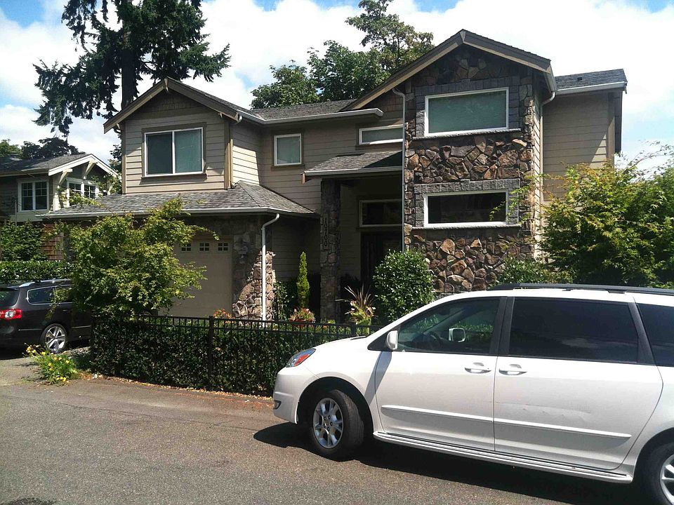 1st image of 10700 Lakeside Ave NE