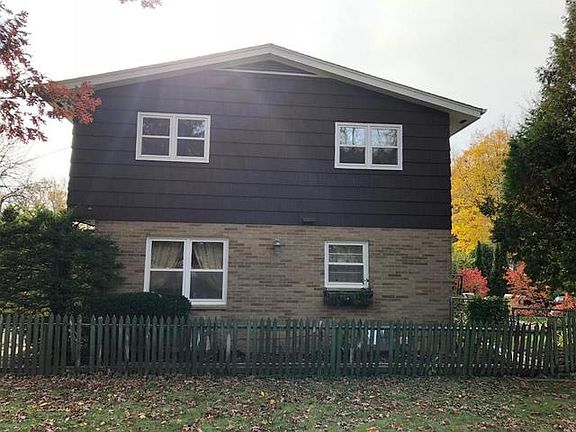 3rd image of 236 S Orchard Ave