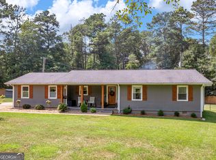 156 Price Dr W, Locust Grove, GA 30248