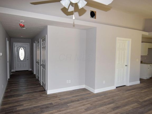 4th image of 220 Coates Ct