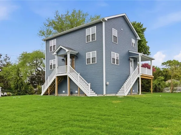 60 Bloor St, Warwick, RI 02889