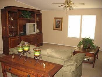 4th image of 16835 Lamota Way